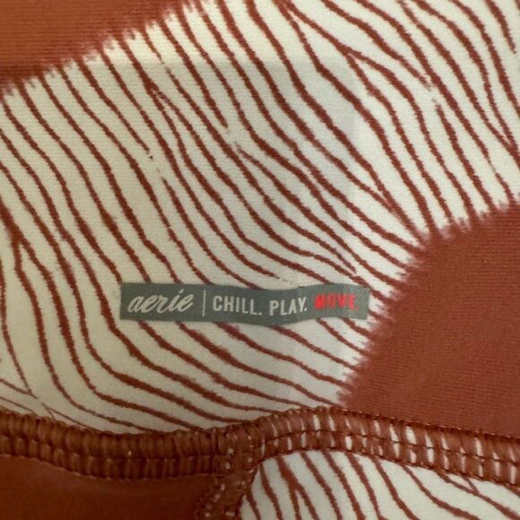 Aerie Brown and White Patterned Leggings - Picture 4 of 5
